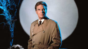 Robert Stack hosts the original Unsolved Mysteries.